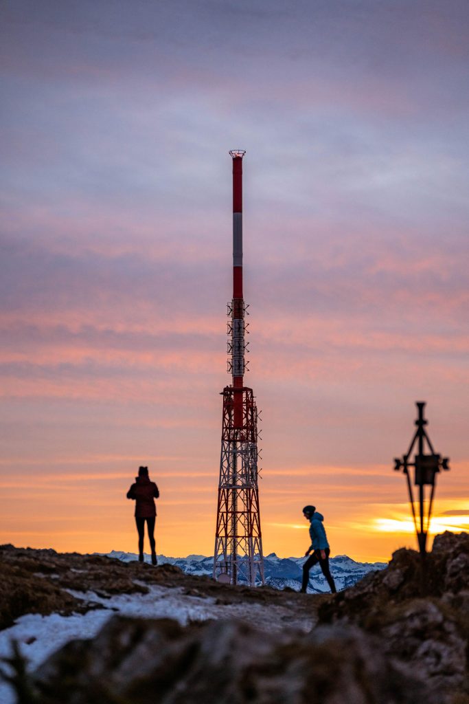 Wanderweg in Oberstaufen im ersten Licht des Tages