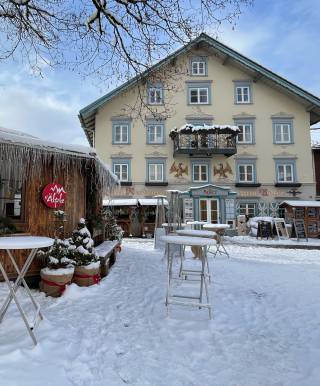 s’Älple Hüttenbar Oberstaufen bei Schneefall